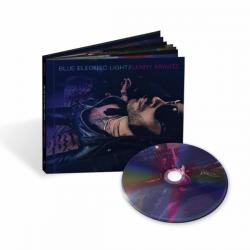 BLUE ELECTRIC LIGHT DELUXE EDIT. (24P MEDIA-BOOK)