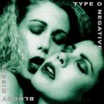BLOODY KISSES VINYL (2LP BLACK+8P BOOKLET)