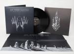 AT WAR WITH REALITY VINYL (LP BLACK)